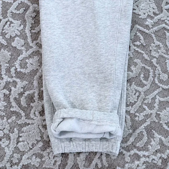 Lululemon Steady State Classic Fit 28” Jogger - Unisex - Picture 14 of 16